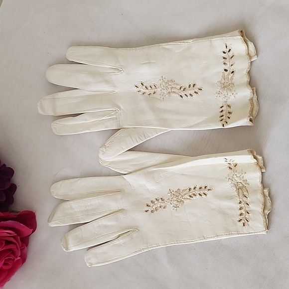 Vintage Ivory Leather Lace Gloves 6 3/4 Made In Italy - Picture 2 of 9